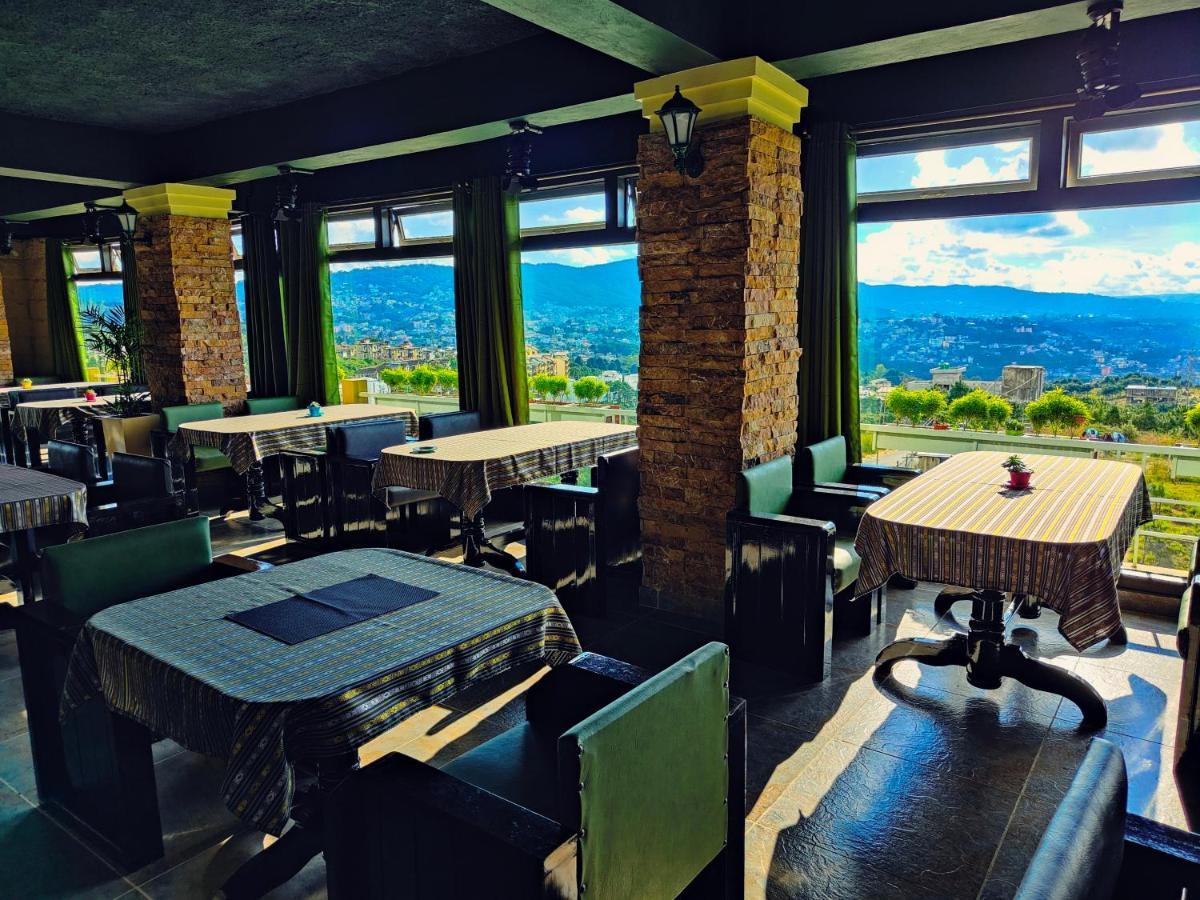 Hotel Acropolis Шиллонг Екстер'єр фото
