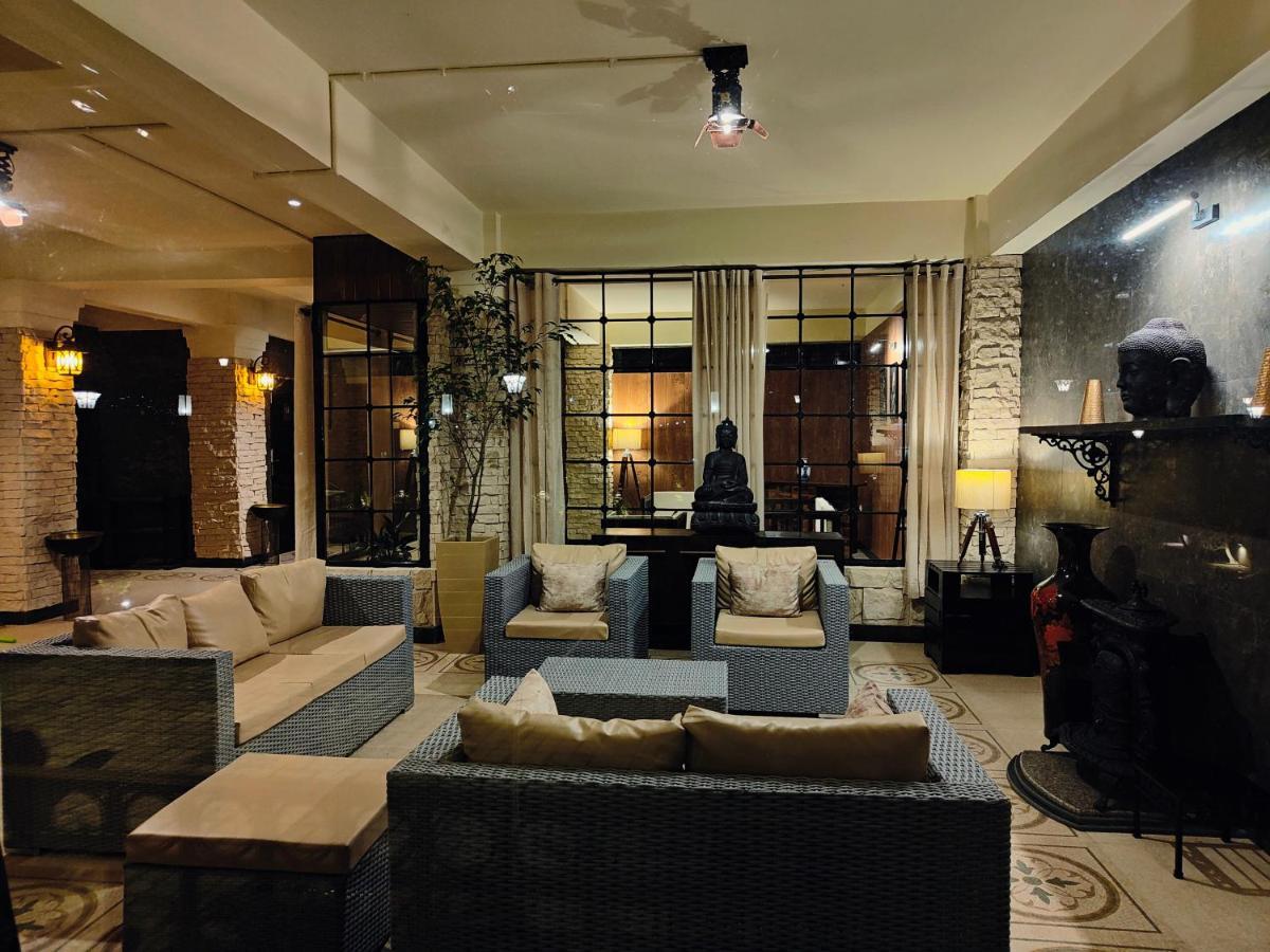 Hotel Acropolis Шиллонг Екстер'єр фото