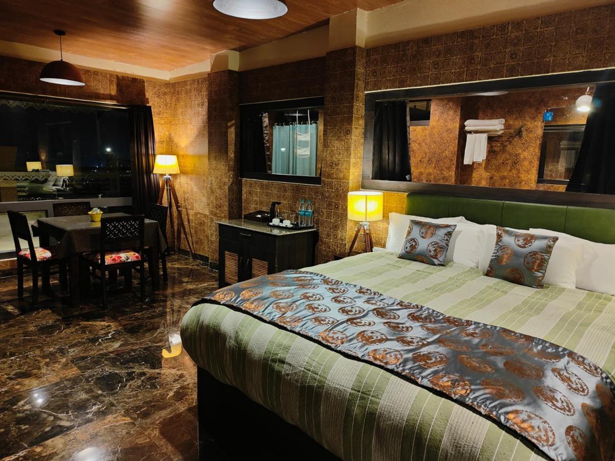Hotel Acropolis Шиллонг Екстер'єр фото