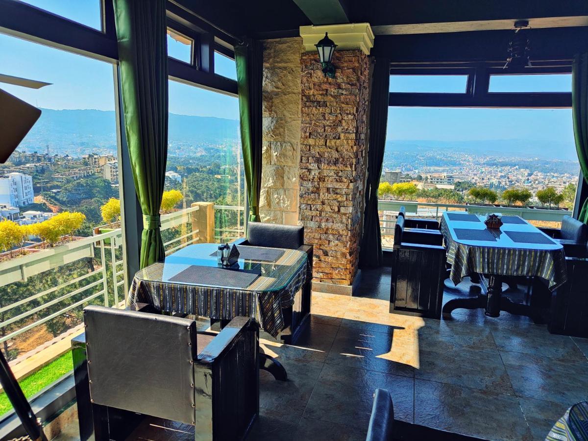 Hotel Acropolis Шиллонг Екстер'єр фото