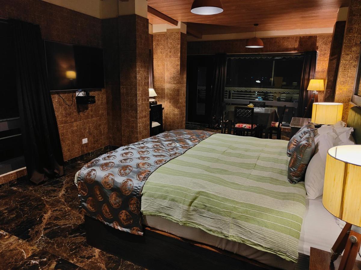 Hotel Acropolis Шиллонг Екстер'єр фото