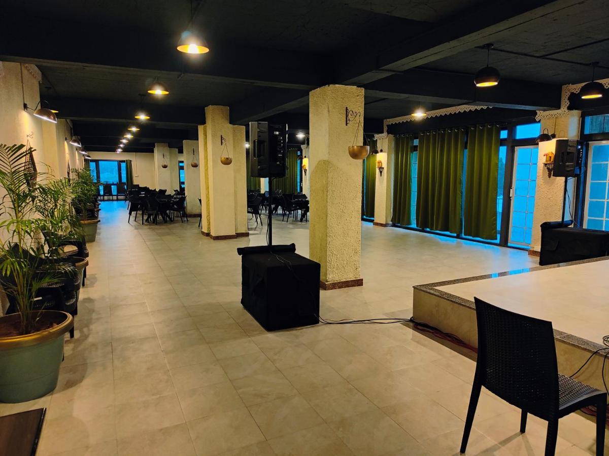 Hotel Acropolis Шиллонг Екстер'єр фото