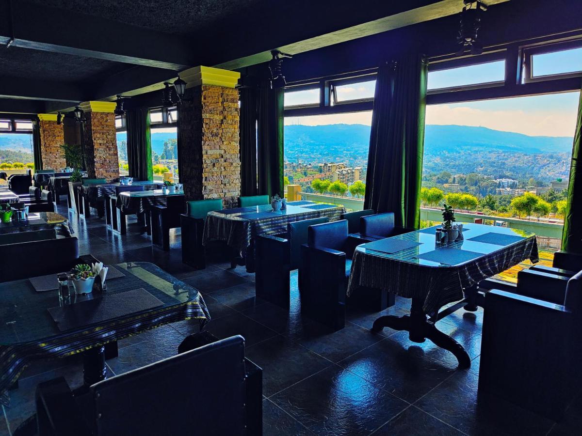 Hotel Acropolis Шиллонг Екстер'єр фото