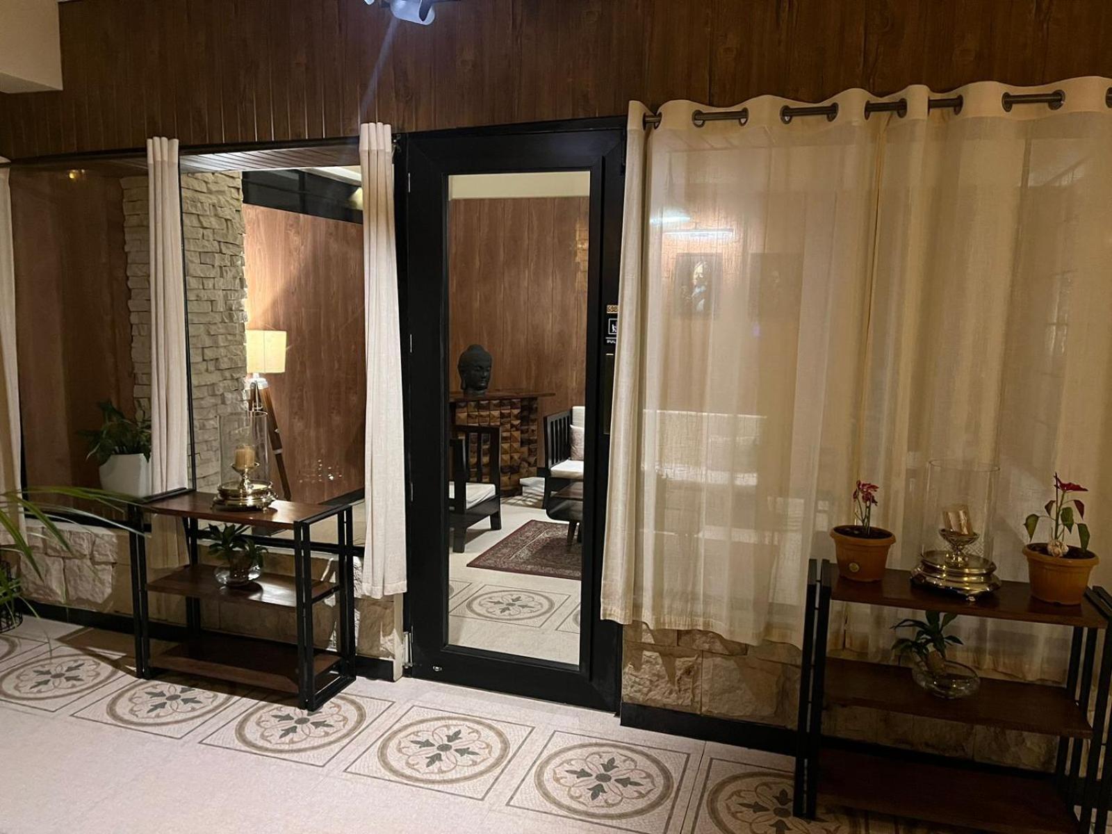 Hotel Acropolis Шиллонг Екстер'єр фото