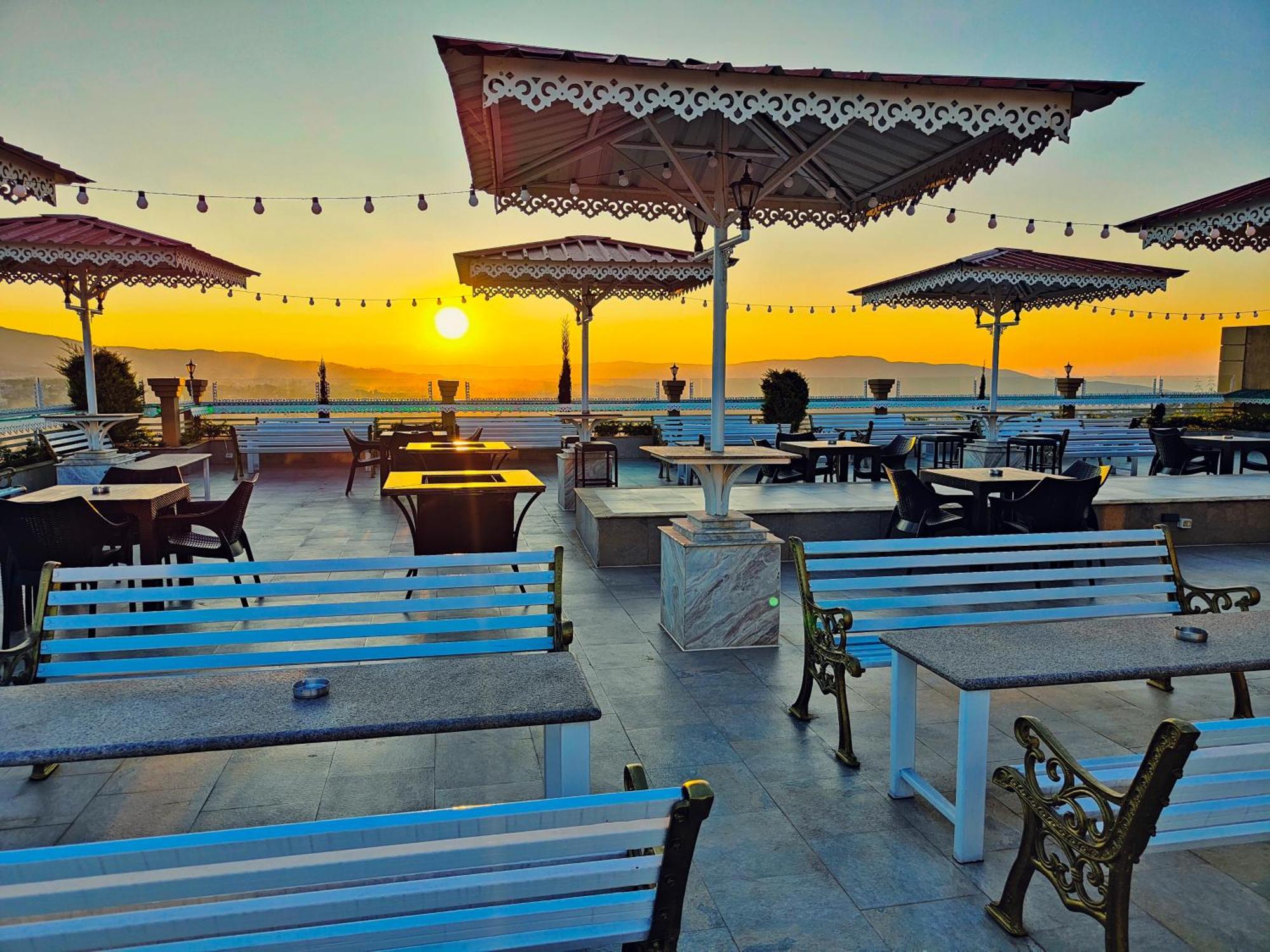 Hotel Acropolis Шиллонг Екстер'єр фото